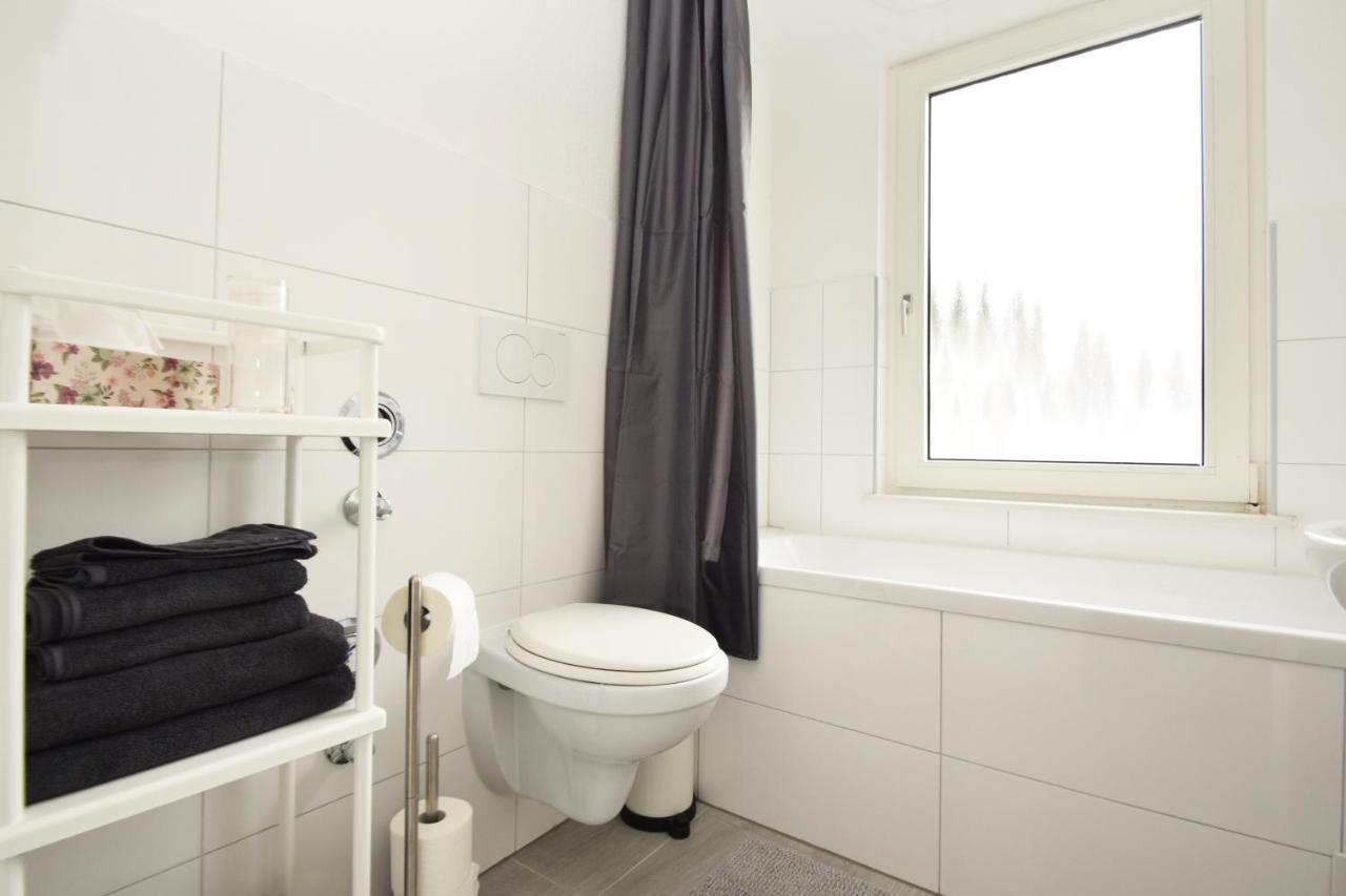 Zentrale Wohnung Im Herzen Des Viertels Brema Exterior foto